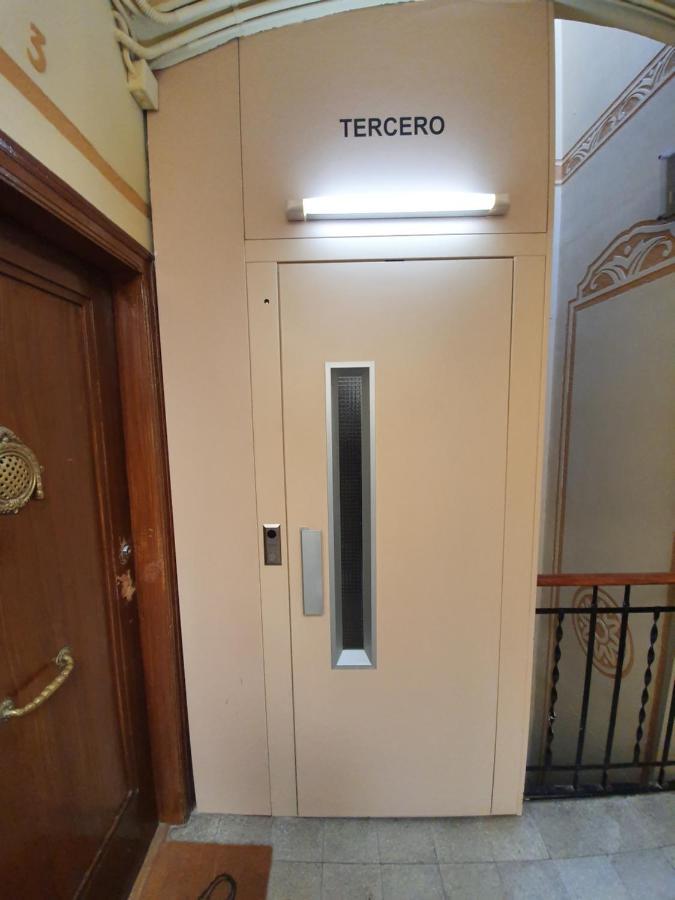 Penthouse In Sagrada Familia Apartman Barcelona Kültér fotó